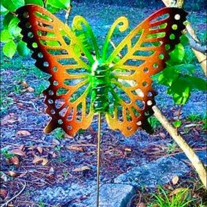 🦋 METAL BUTTERFLY YARD STAKE 🦋
